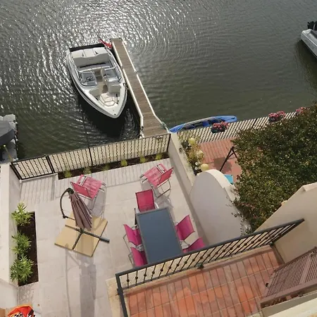 Prázdninový dům In With House Sea View *