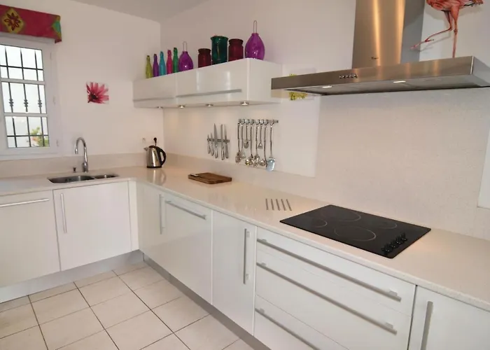Σπίτι διακοπών 3 Bedroom In *