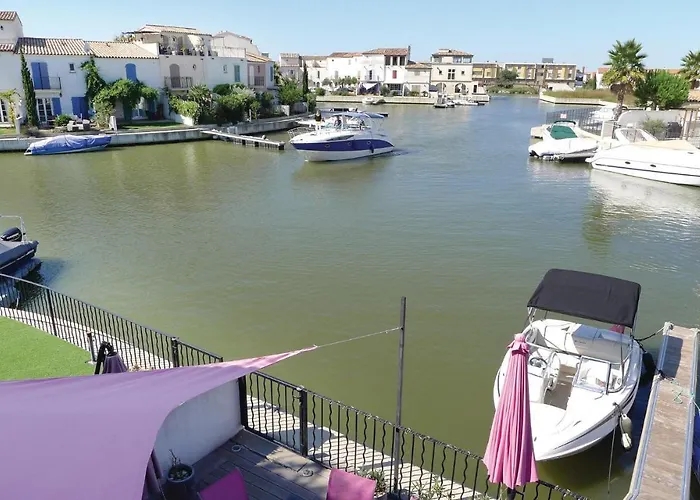 3 Bedroom In Casa vacanze *